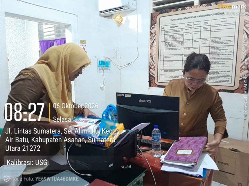 Usai Apel Pagi, Puskesmas Air Batu Laksanakan Kegiatan ASRI untuk Wujudkan Lingkungan Kerja yang Bersih, Sehat, dan Nyaman